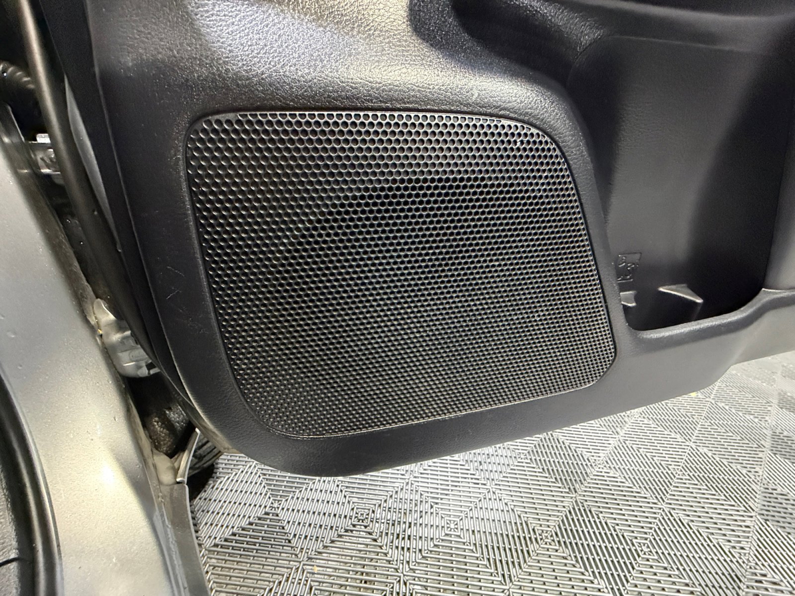 Used 2021 Toyota Tacoma TRD Off-Road w/ Technology Package image 27