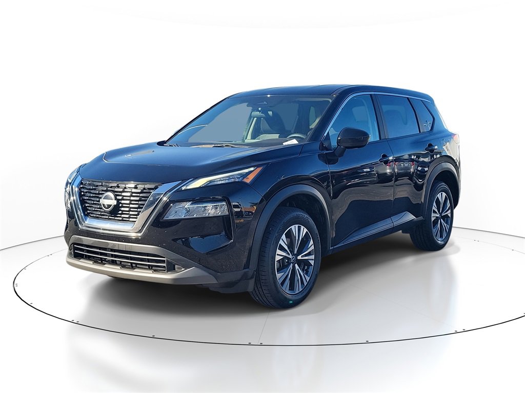 Used 2023 Nissan Rogue SV image 2