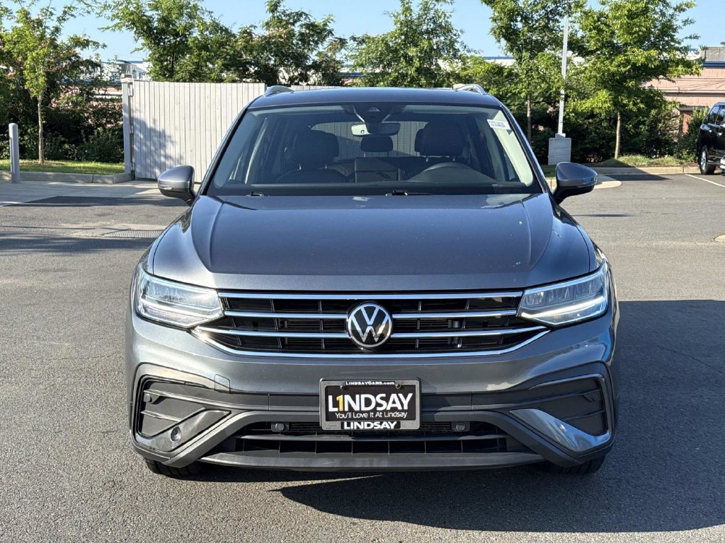 Used 2023 Volkswagen Tiguan SE AWD/4WD image 7