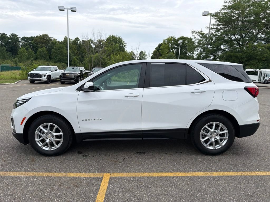 Used 2024 Chevrolet Equinox LT FWD image 5