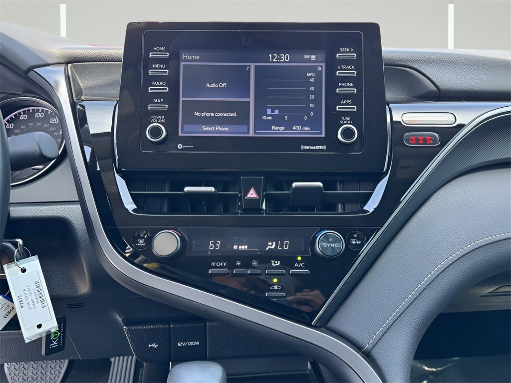 Used 2024 Toyota Camry SE image 7