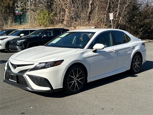 Certified 2023 Toyota Camry SE image 2