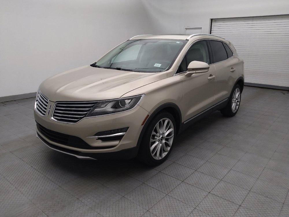 Used 2017 Lincoln MKC Reserve FWD image 2