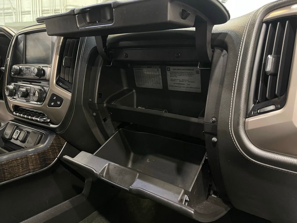 Used 2015 GMC Sierra 2500 Denali w/ Duramax Plus Package image 15