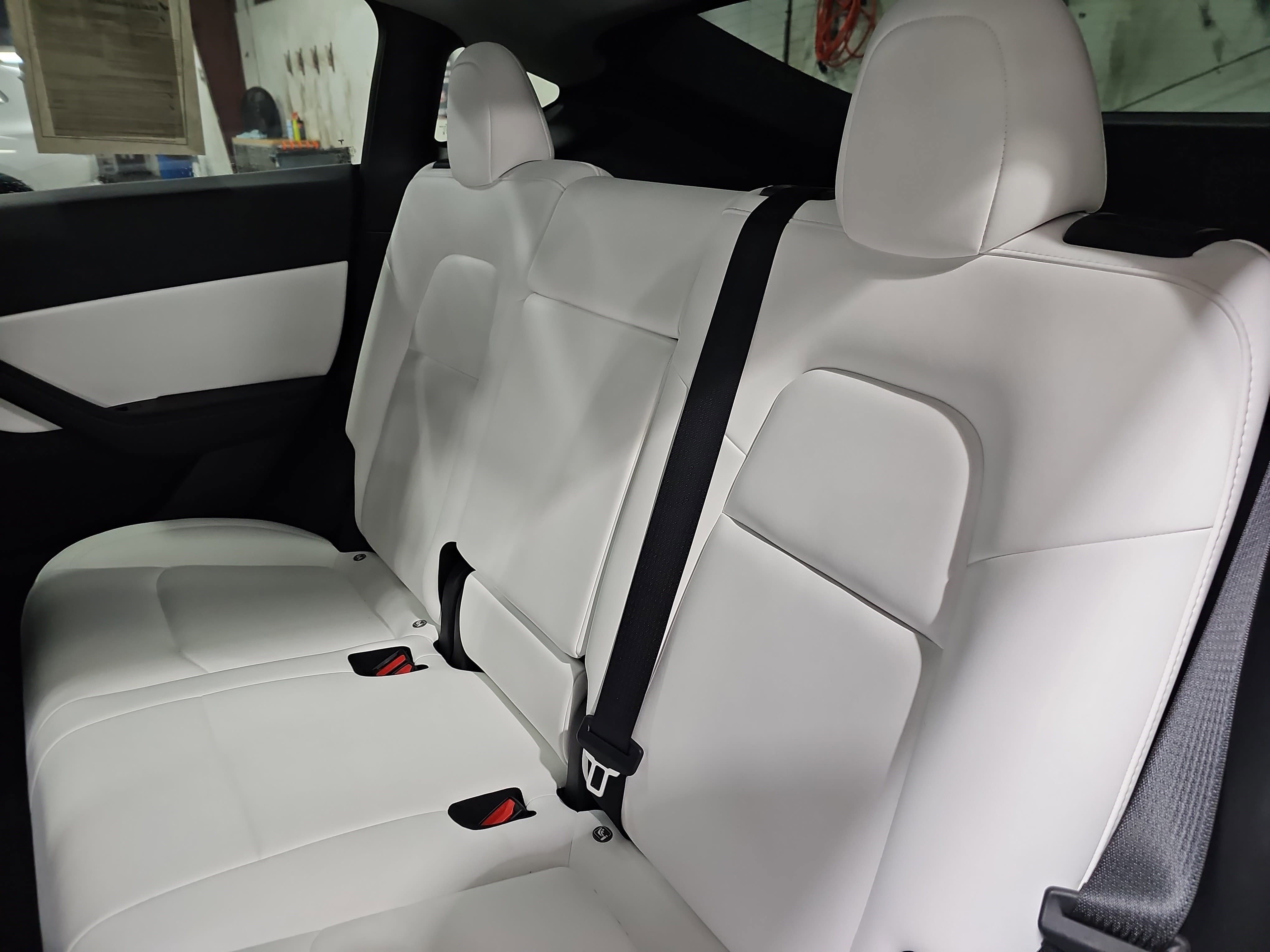 Used 2022 Tesla Model Y Long Range image 15