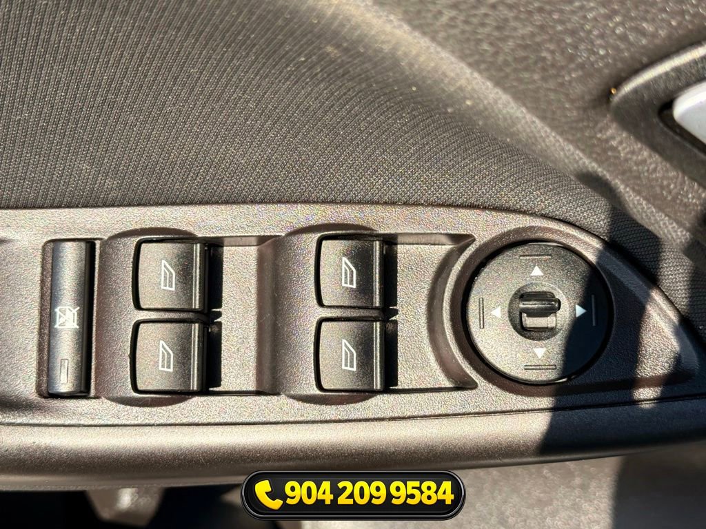 Used 2018 Ford Focus SEL FWD image 13
