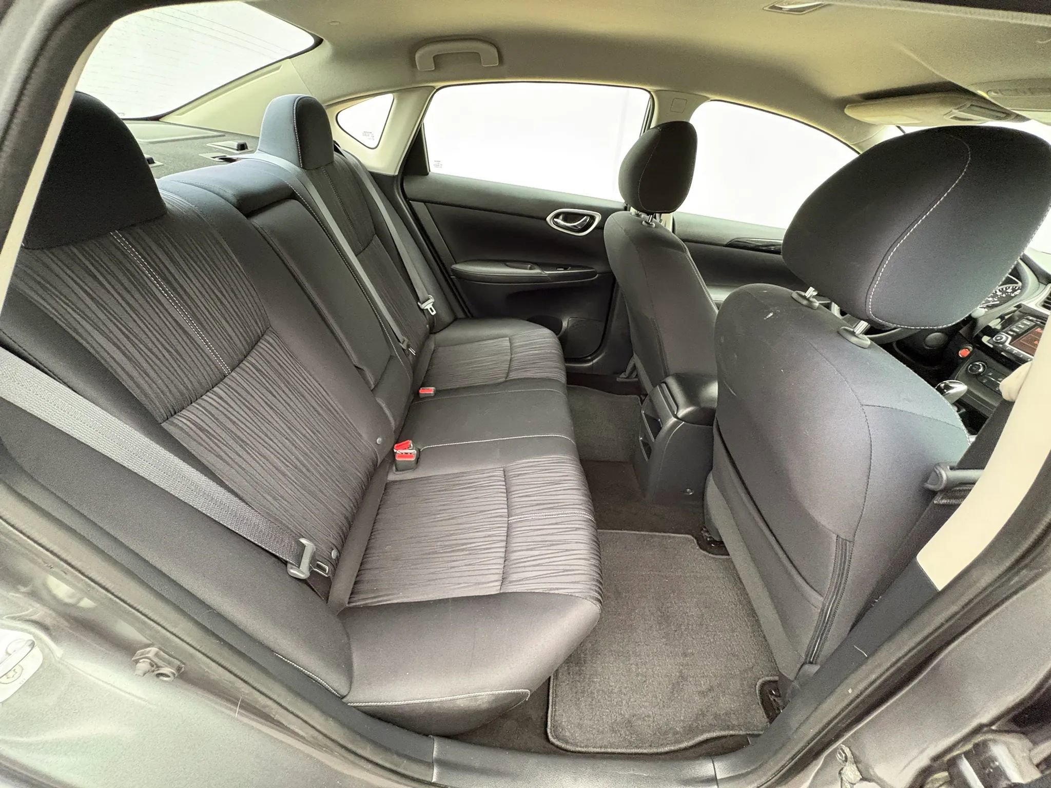 Used 2016 Nissan Sentra SV image 23