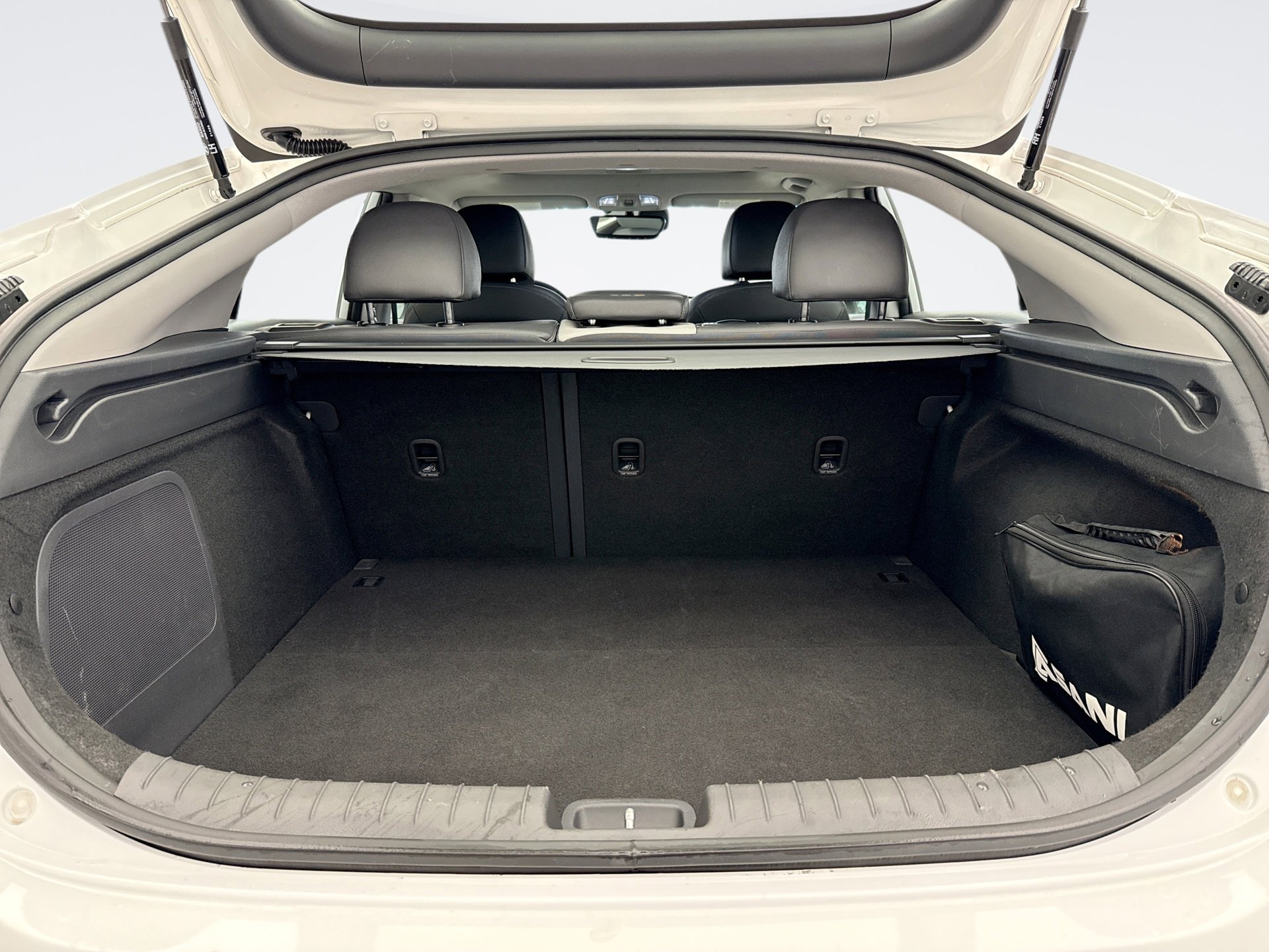 Used 2021 Hyundai Ioniq Limited image 19