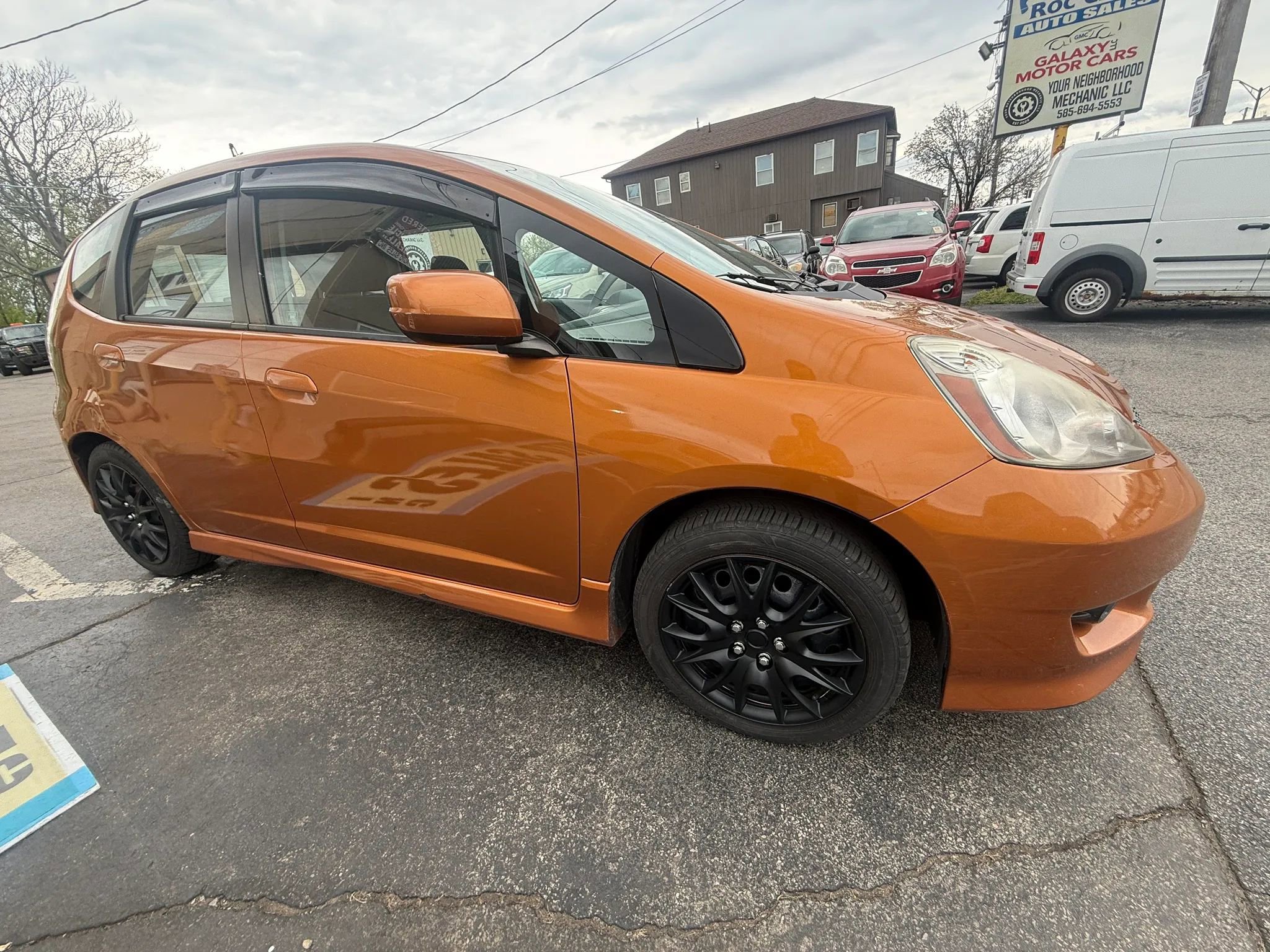 Used 2010 Honda Fit Sport image 7