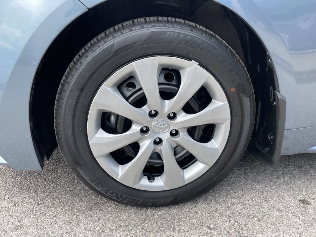 Used 2025 Toyota Corolla LE image 53