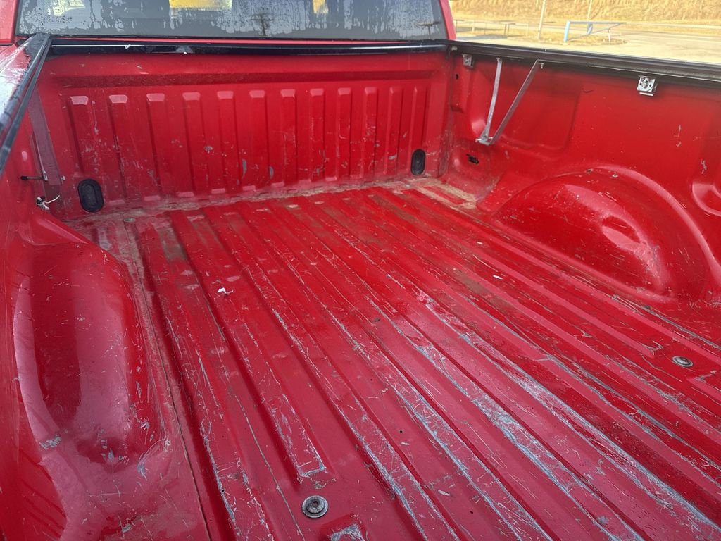 Used 2013 Ford F150 XLT w/ Mid Equipment Group AWD/4WD image 32