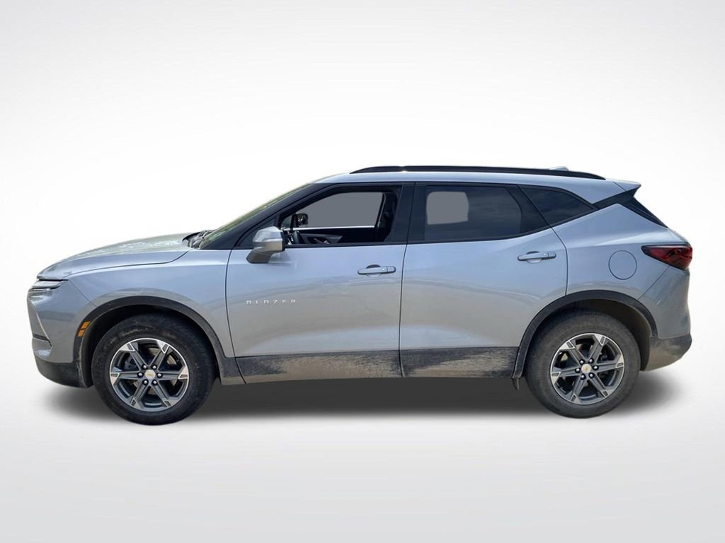 Used 2024 Chevrolet Blazer LT w/ LPO, Floor Liner Package FWD image 3
