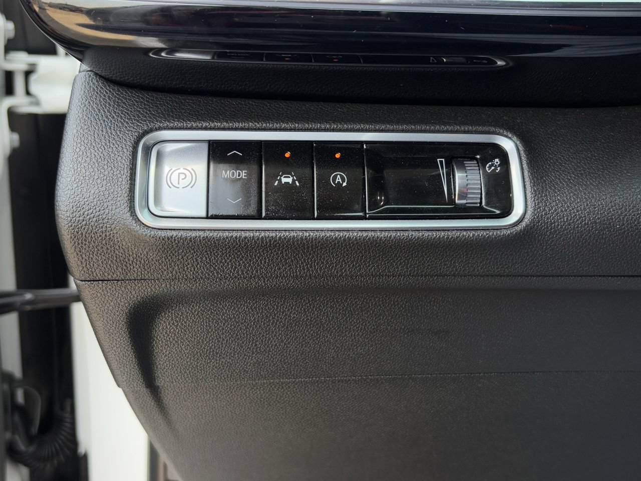Used 2024 Buick Envision Preferred AWD/4WD image 24