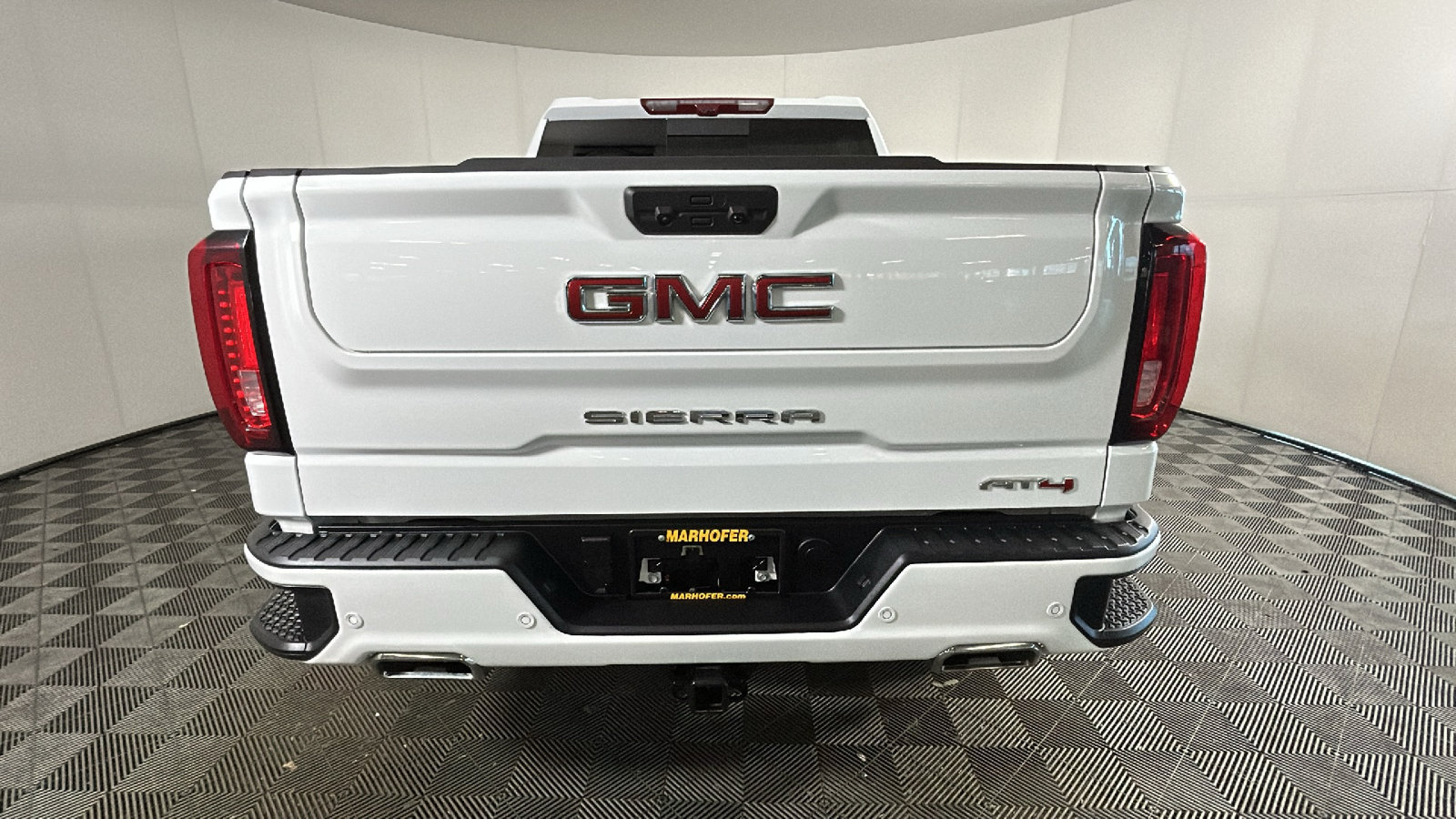 New 2026 GMC Sierra 1500 AT4 w/ AT4 Premium Package AWD/4WD image 4