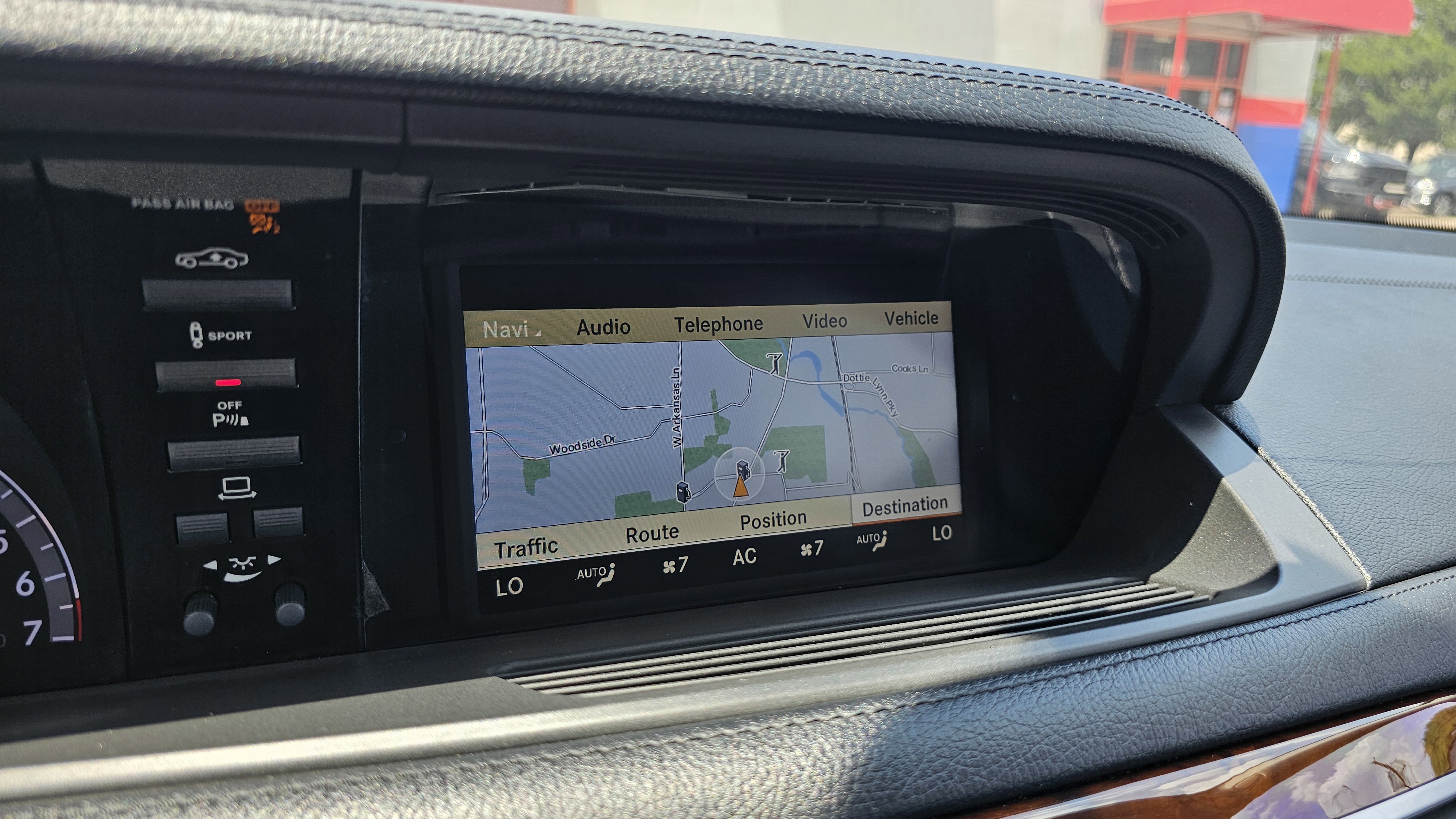 Used 2012 Mercedes-Benz CL 550 4MATIC w/ Sport Pkg image 31