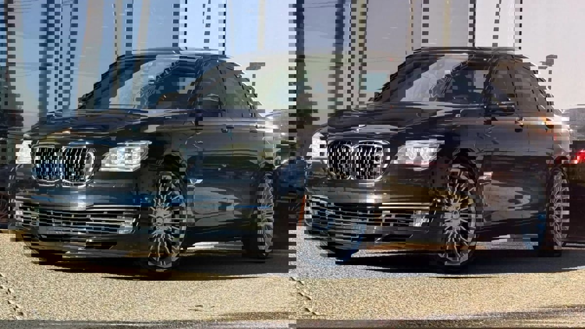 Used 2013 BMW ALPINA B7 image 3