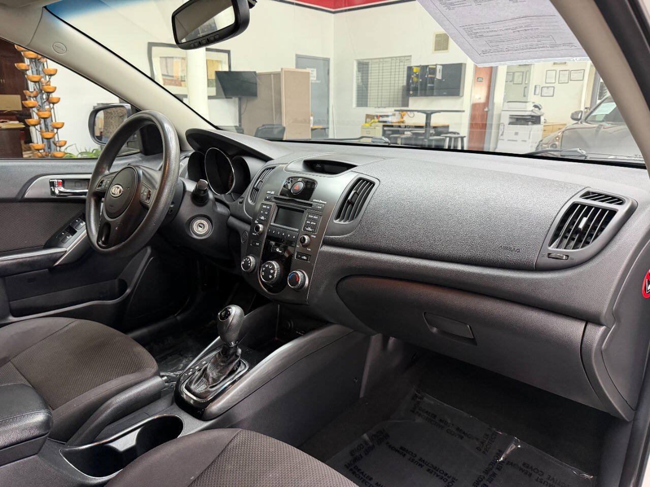 Used 2013 Kia Forte EX FWD image 18