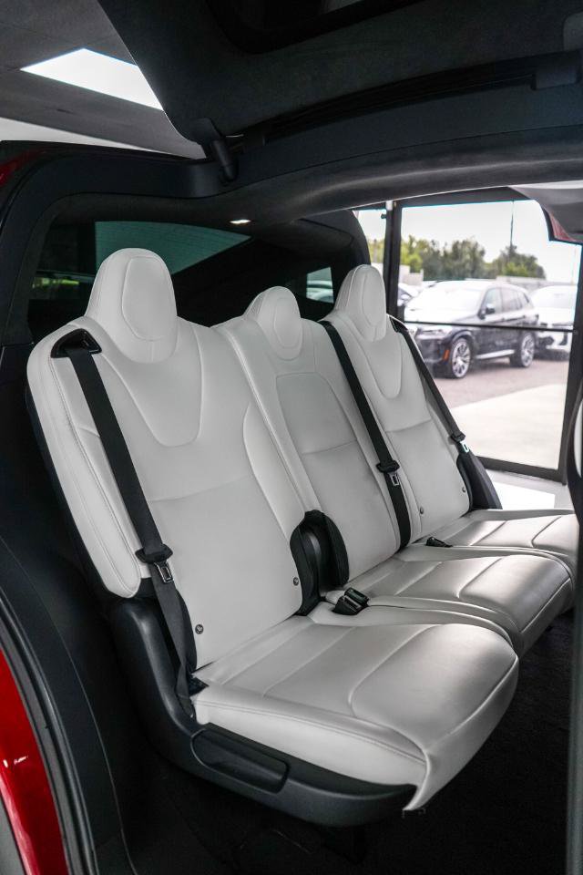 Used 2018 Tesla Model X 75D AWD/4WD image 16