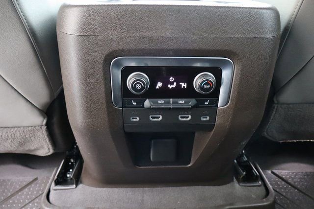 Used 2021 Chevrolet Tahoe LT w/ Luxury Package image 33