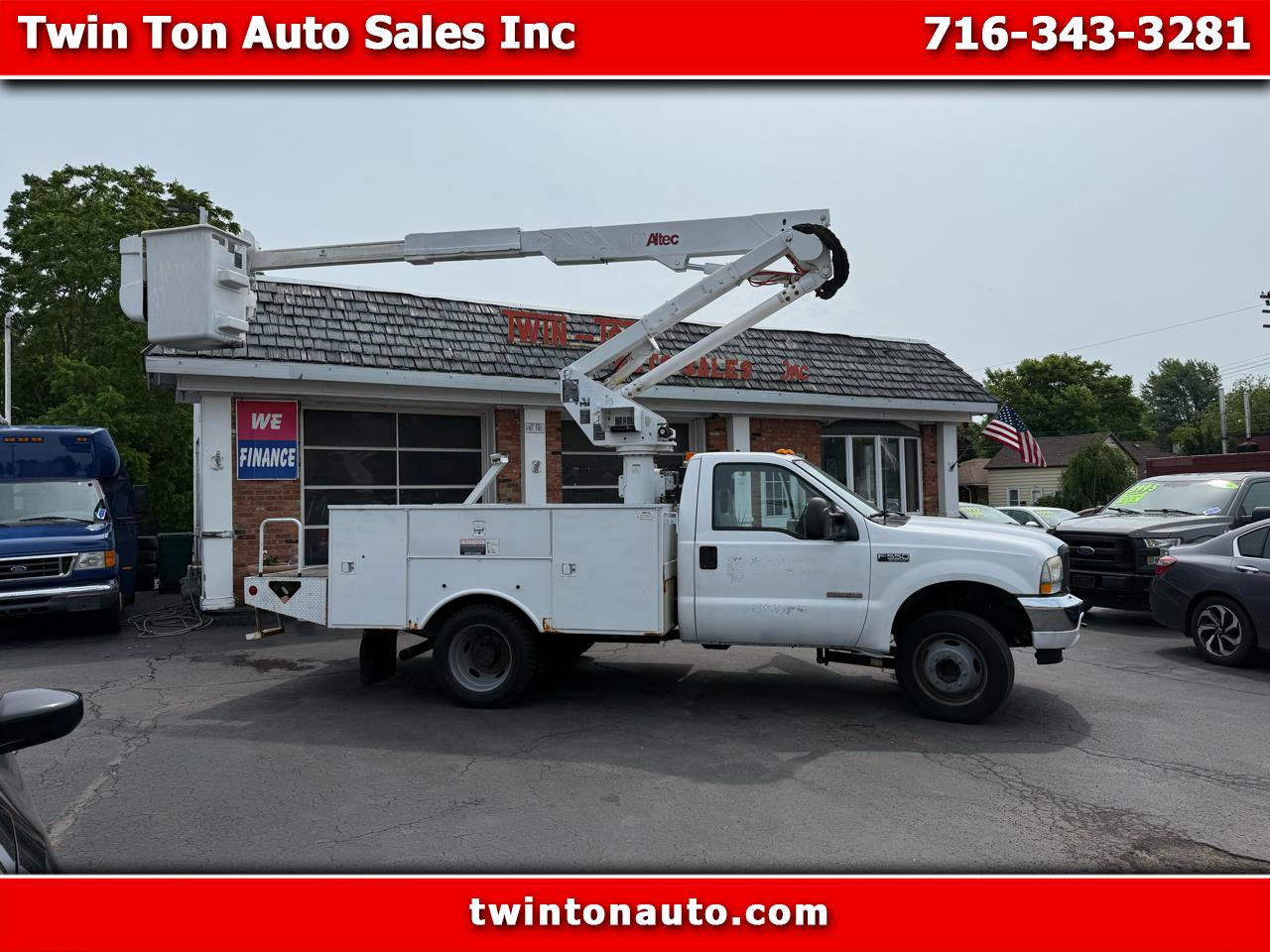 Used 2003 Ford F550 2WD Regular Cab Super Duty