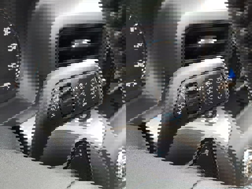 Used 2020 Ford Explorer XLT w/ Class III Trailer Tow Package image 17