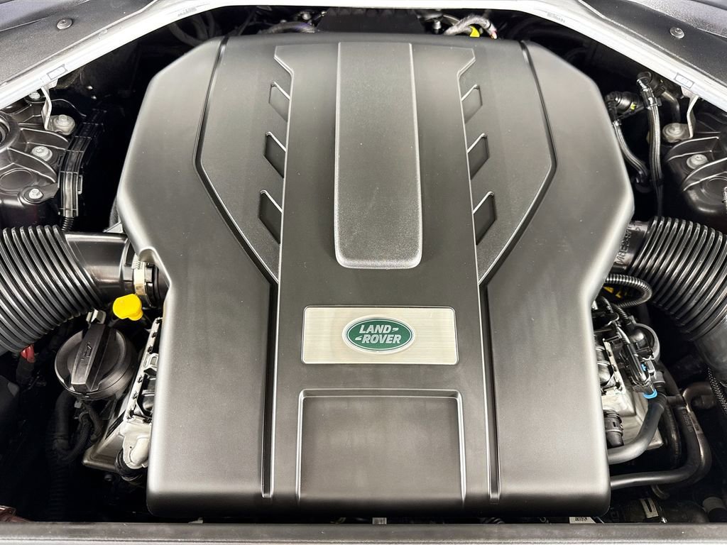 Used 2023 Land Rover Range Rover SE image 26