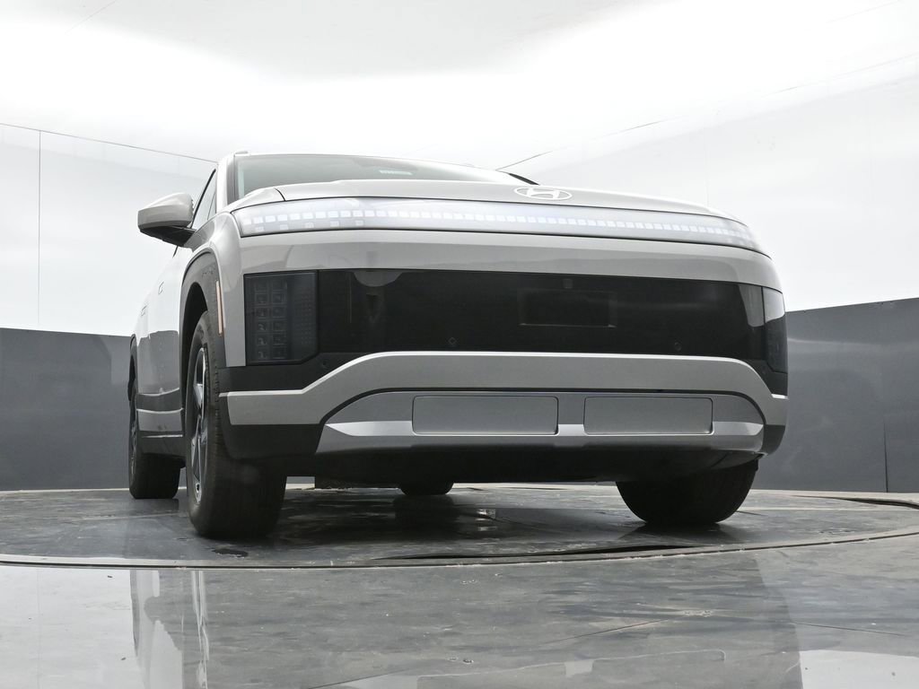 New 2026 Hyundai Ioniq 9 SE image 9