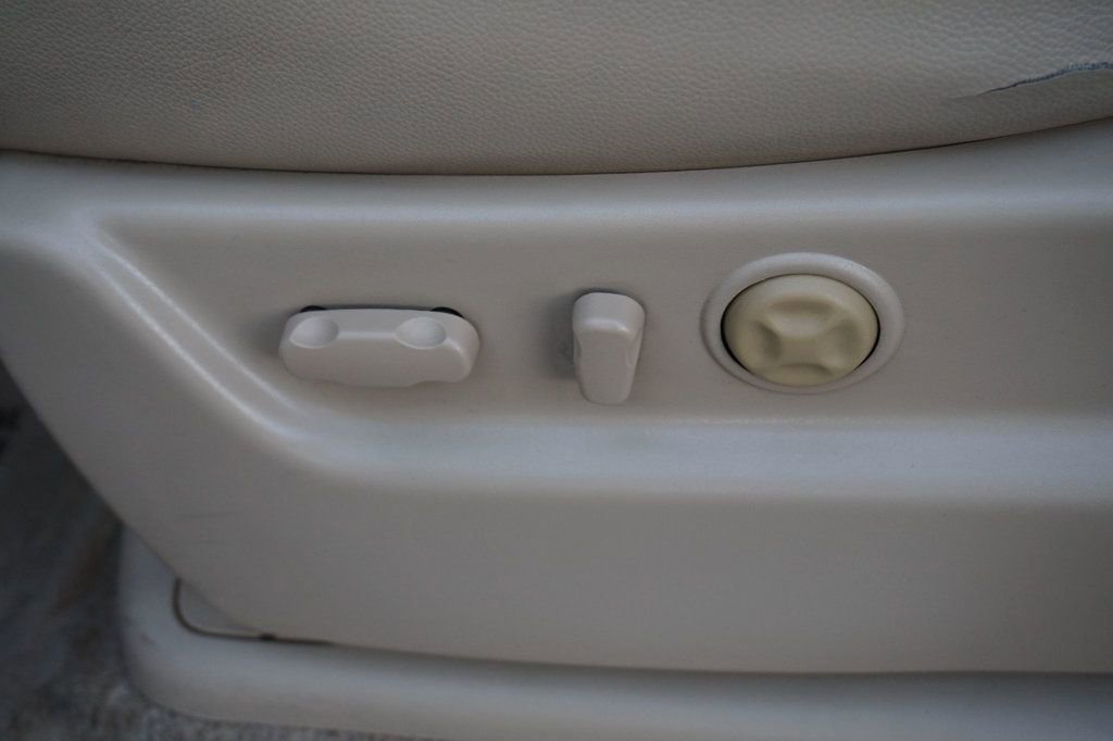 Used 2008 Chevrolet Tahoe LTZ w/ LTZ Preferred Equipment Group image 23