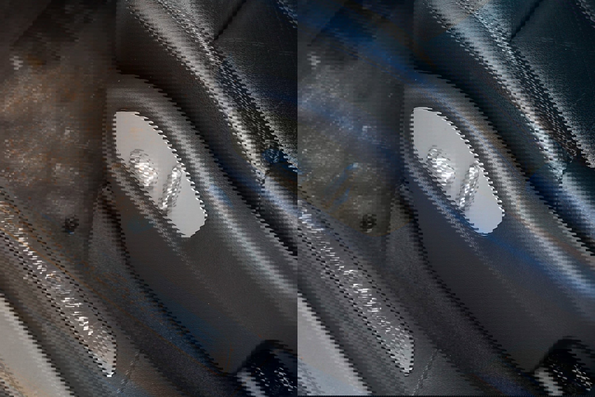 Used 2014 Porsche Cayenne Platinum Edition image 54