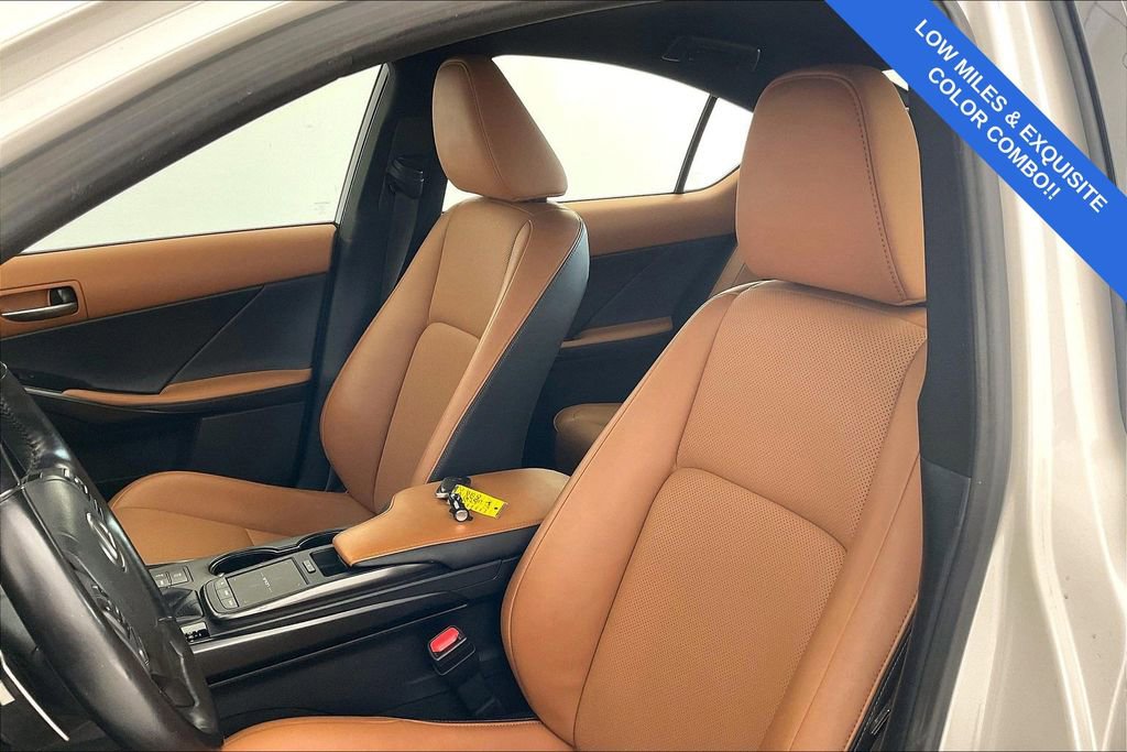 Used 2022 Lexus IS 300 image 33