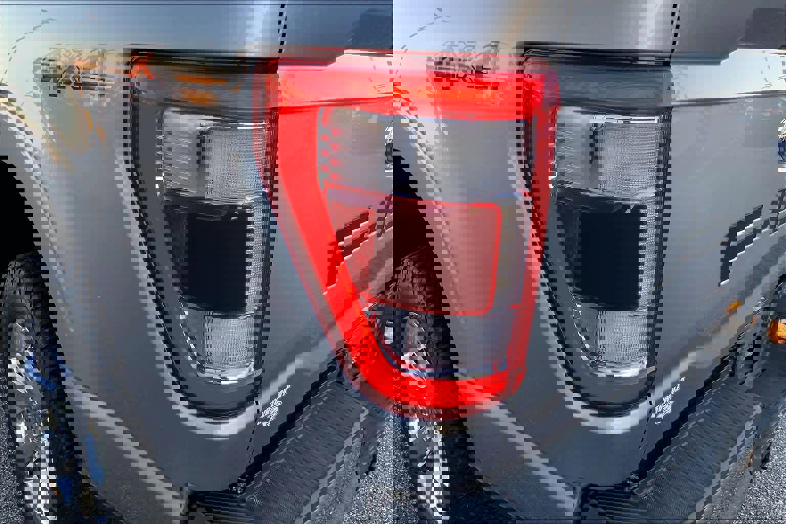 Used 2021 Ford F150 Lariat image 26