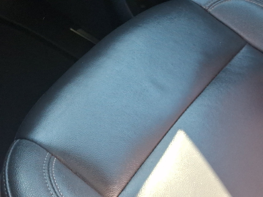 Used 2025 Chevrolet Suburban Z71 AWD/4WD image 27
