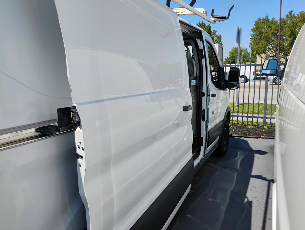 Used 2015 Ford Transit 150 130 Low Roof RWD image 32