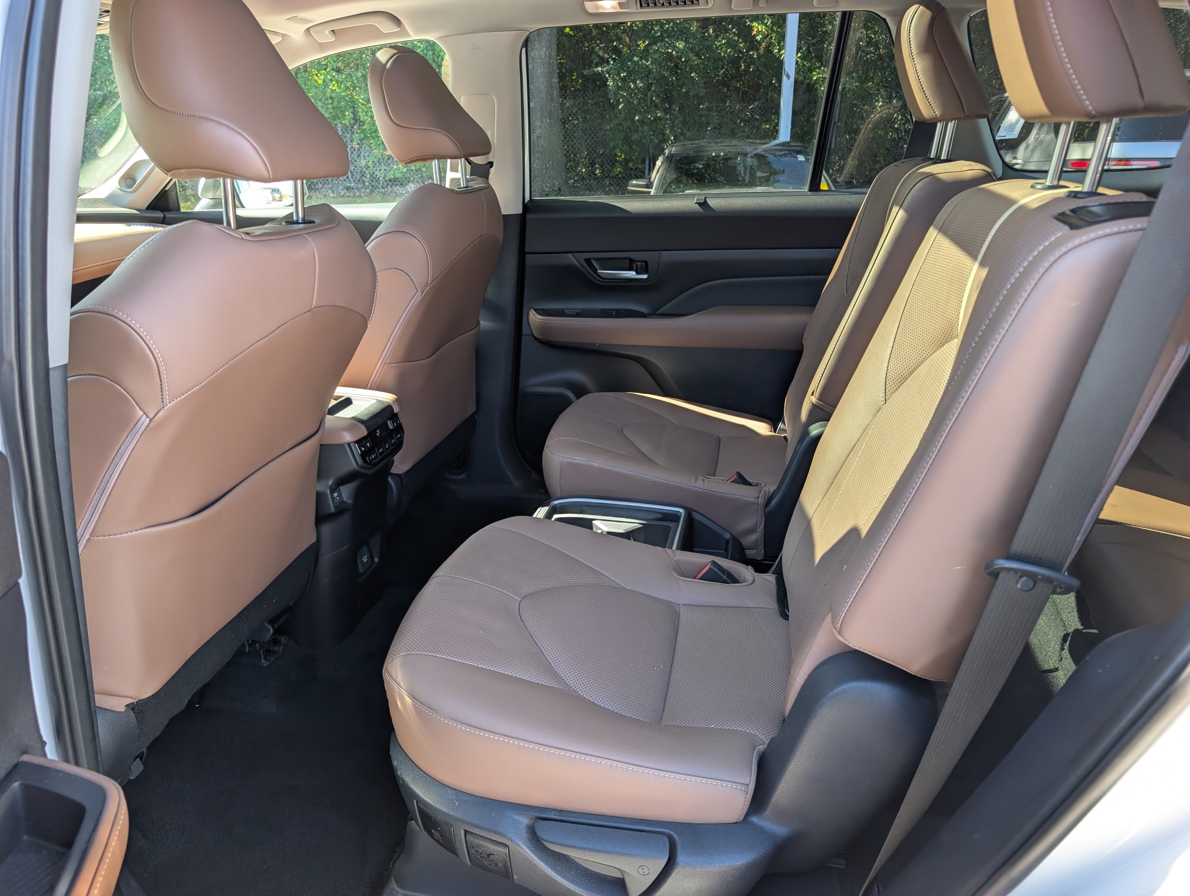 Used 2026 Toyota Grand Highlander AWD image 17