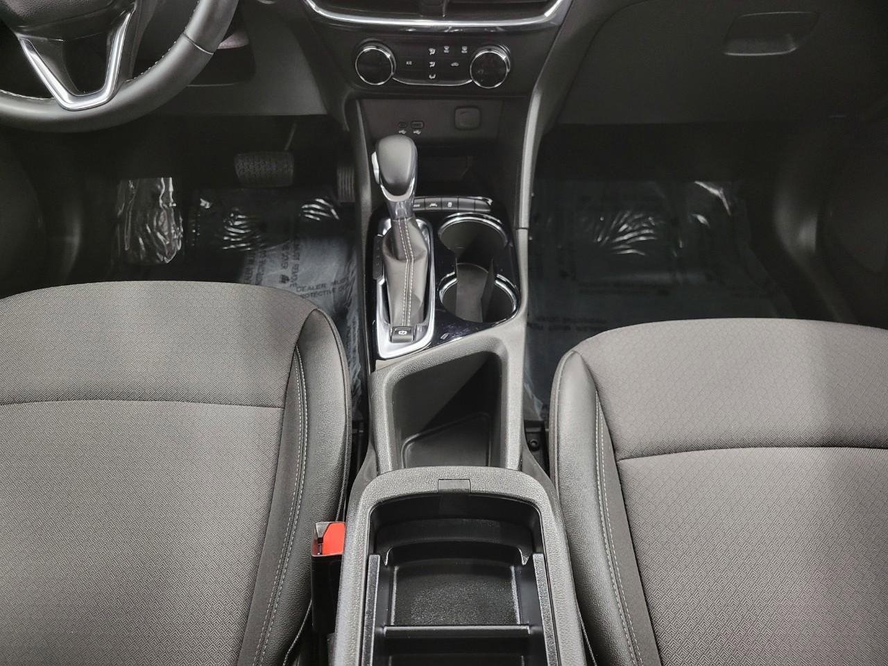 Used 2025 Buick Encore GX Preferred image 18