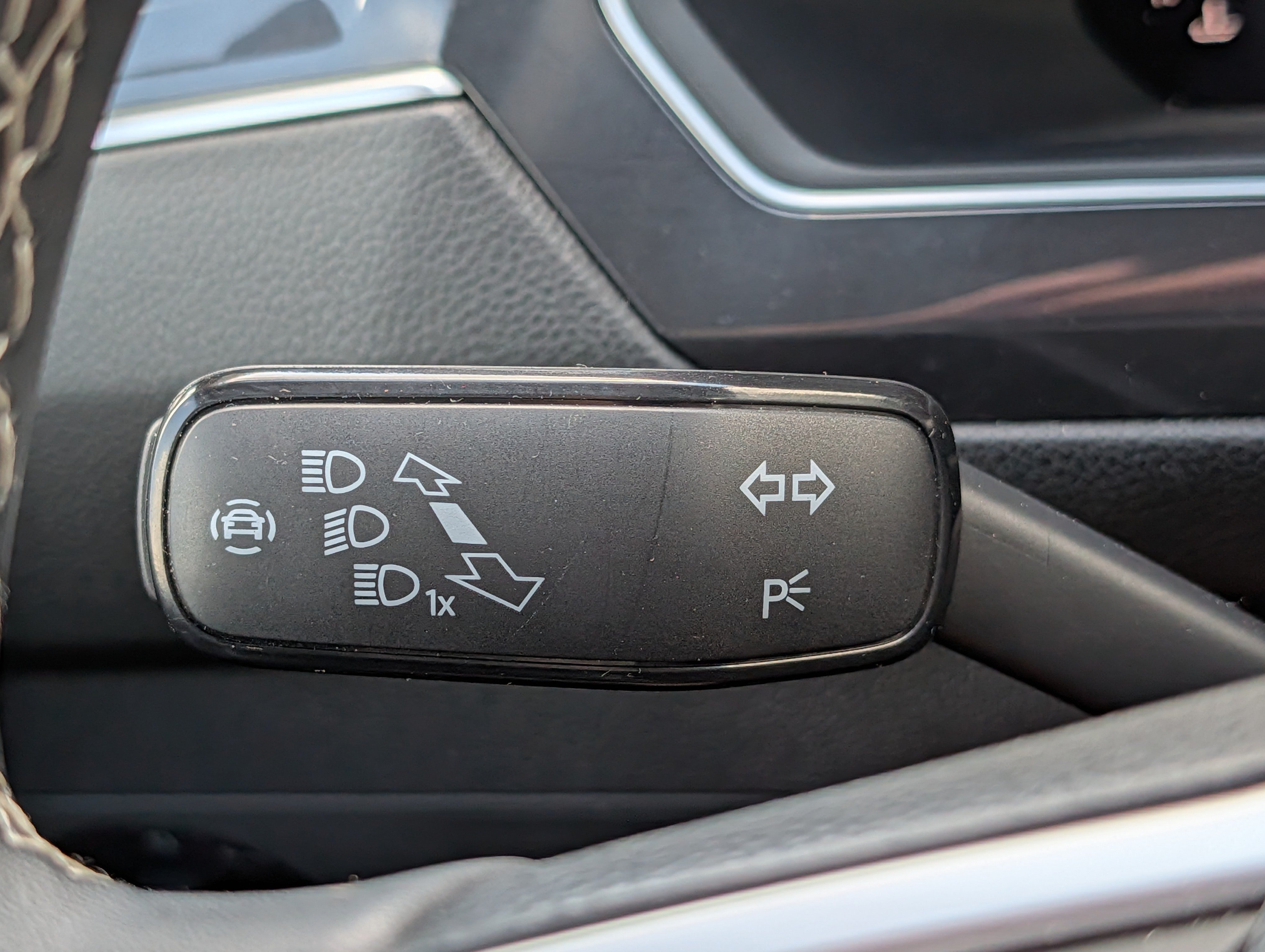 Certified 2023 Volkswagen Tiguan S AWD/4WD image 32