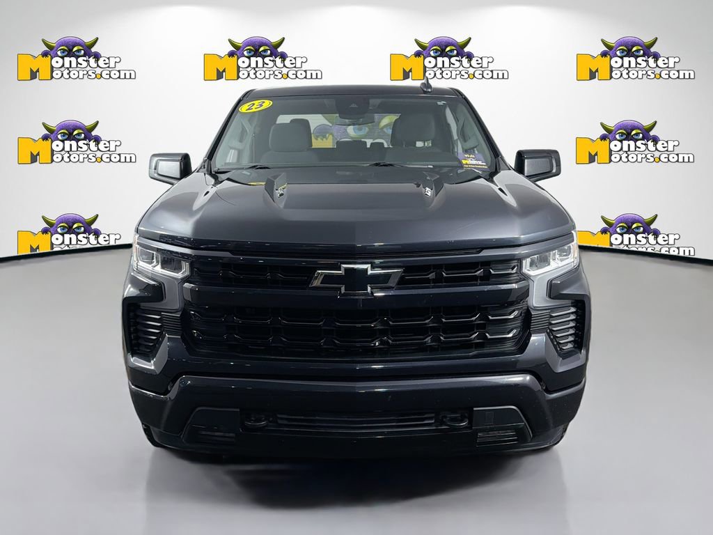 Used 2023 Chevrolet Silverado 1500 RST image 2