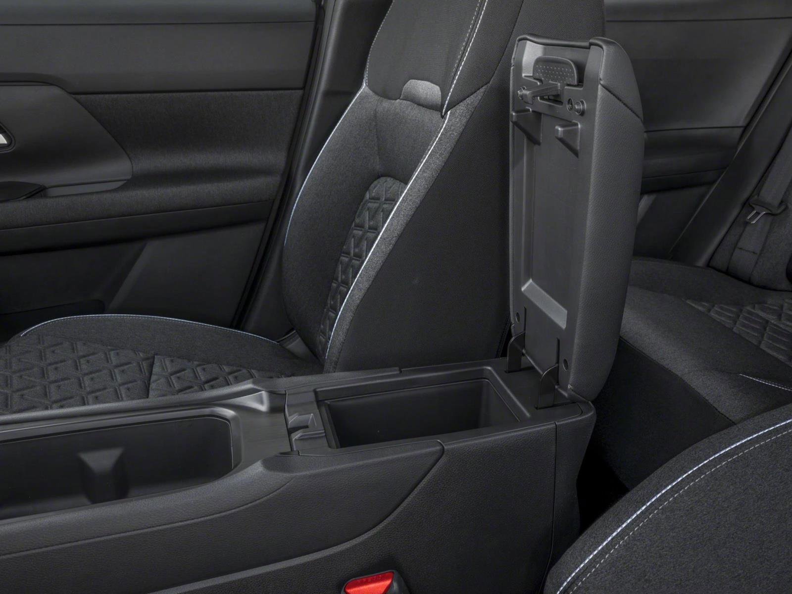 New 2026 Nissan Kicks SV FWD image 10