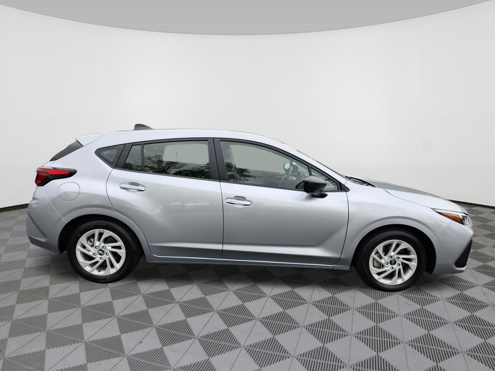 Certified 2025 Subaru Impreza 2.0i AWD/4WD image 6