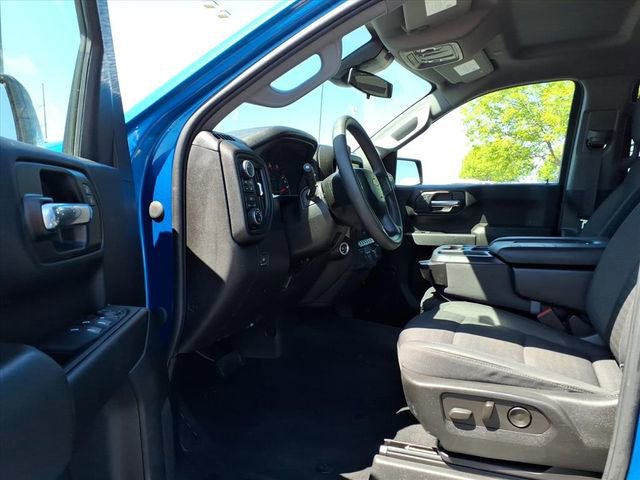 Certified 2022 Chevrolet Silverado 1500 Custom w/ LPO, Dark Essentials Package AWD/4WD image 14