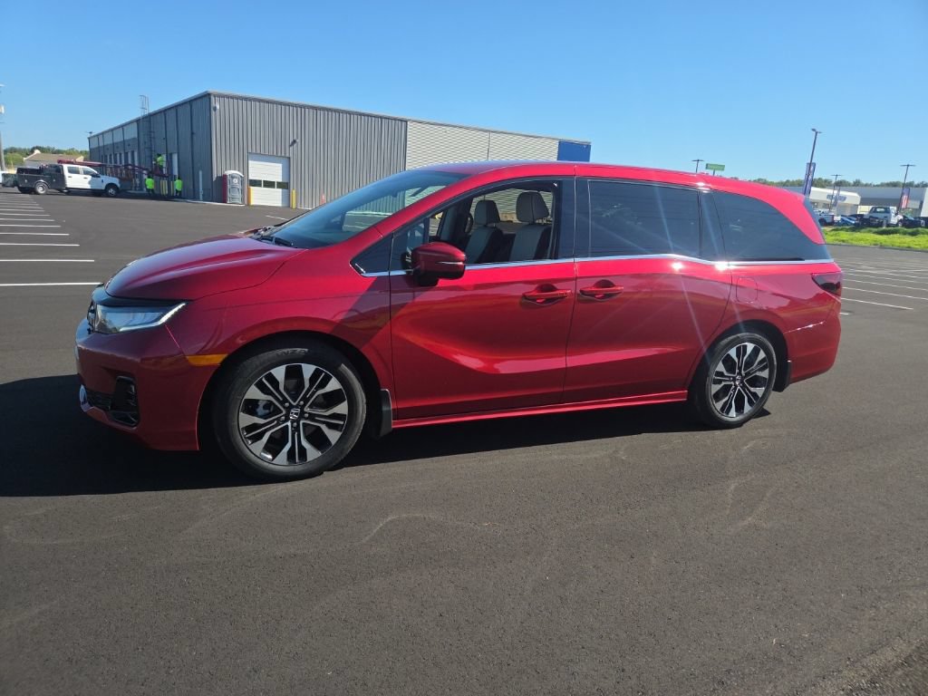 Used 2025 Honda Odyssey Elite image 5