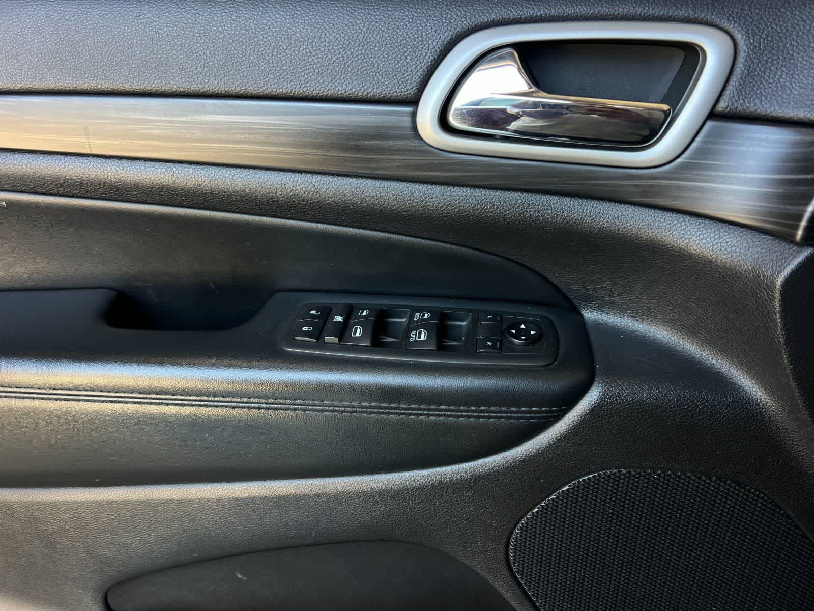 Used 2021 Jeep Grand Cherokee Laredo RWD image 13