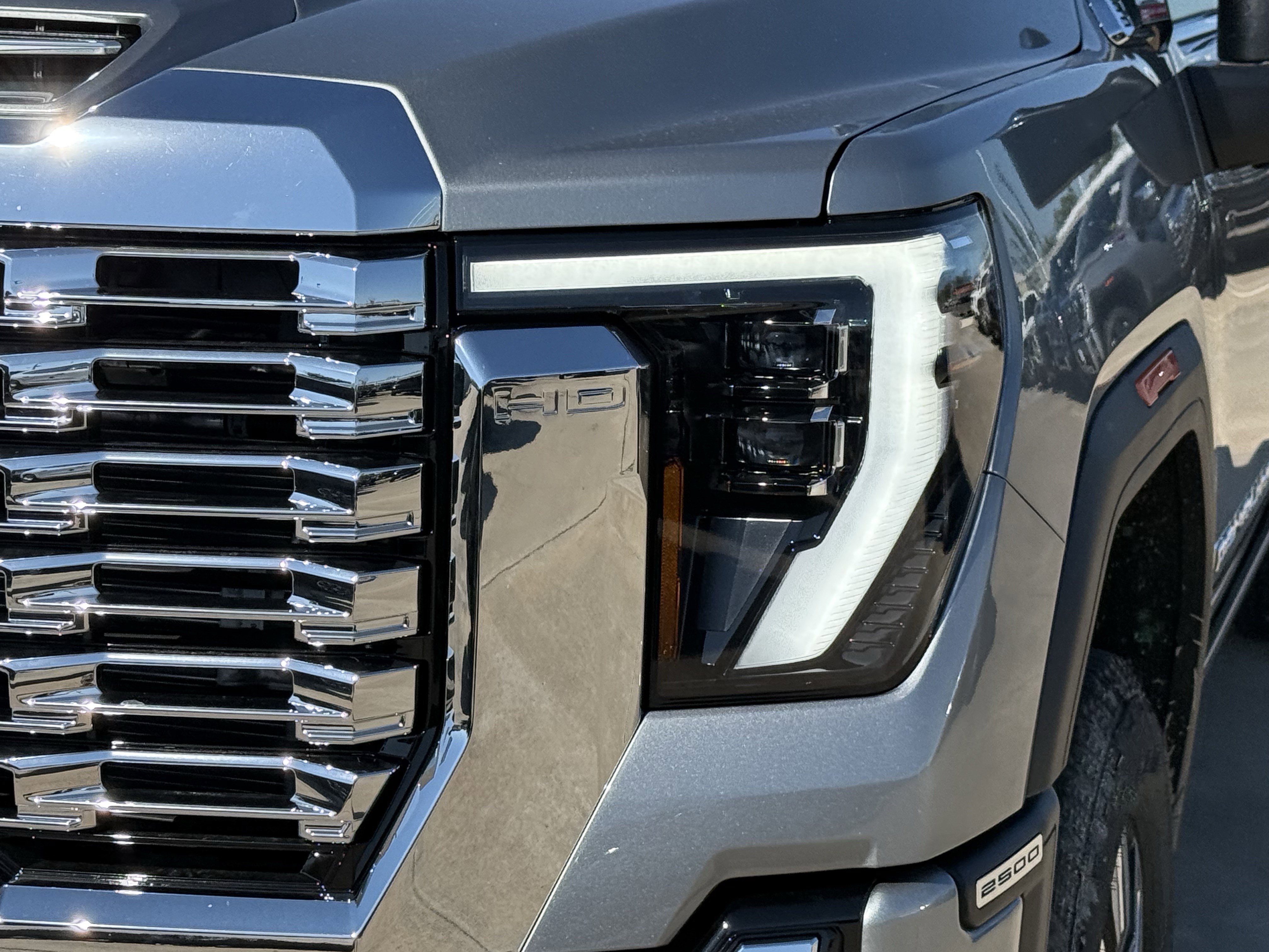 New 2026 GMC Sierra 2500 Denali w/ Denali Reserve Package image 8