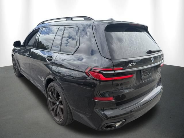 Used 2026 BMW X7 xDrive40i w/ M Sport Package AWD/4WD image 18