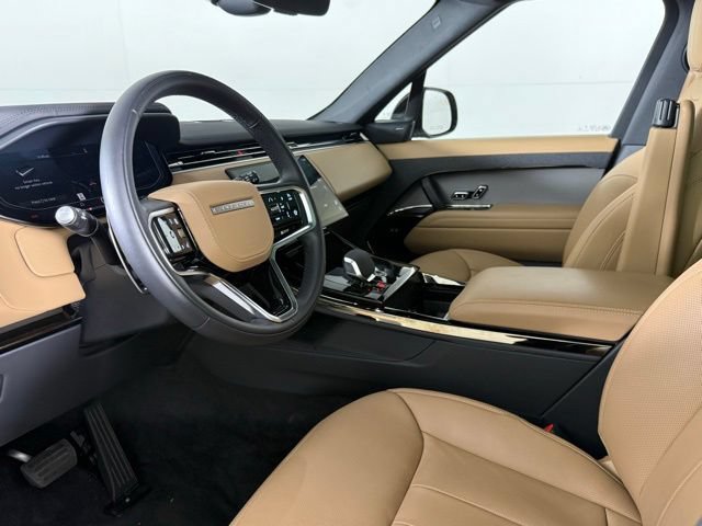 Used 2025 Land Rover Range Rover Sport SE AWD/4WD image 16