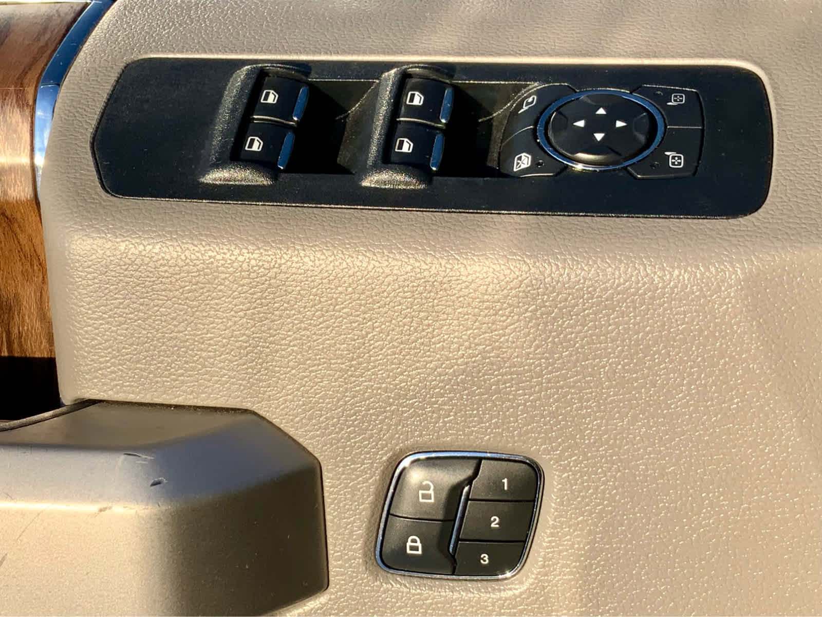 Used 2019 Ford F150 Lariat w/ Equipment Group 502A Luxury image 49