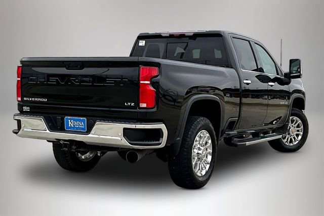 Used 2024 Chevrolet Silverado 2500 LTZ w/ LTZ Premium Package AWD/4WD image 6