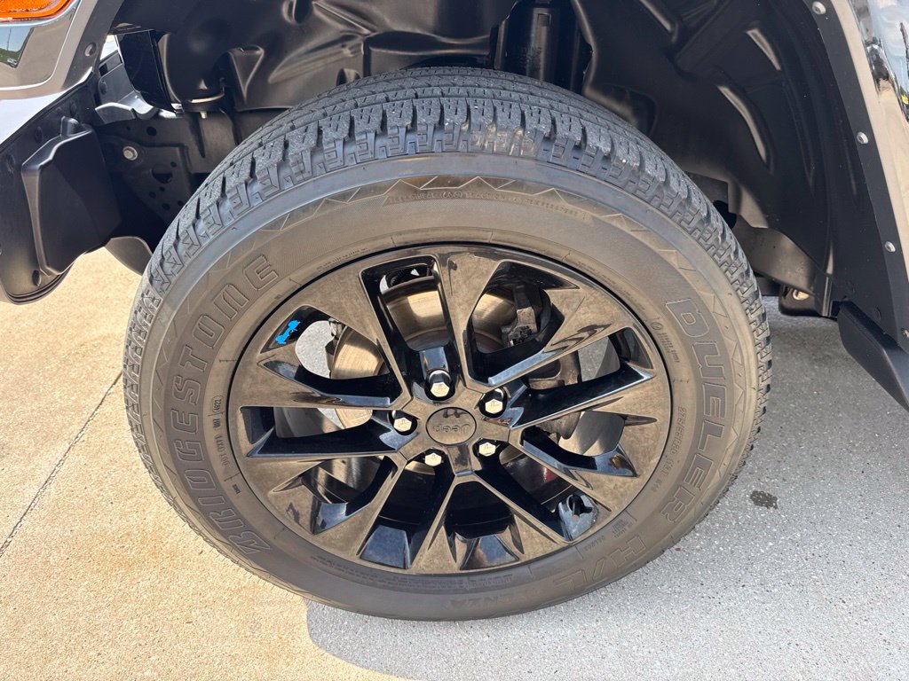 Certified 2023 Jeep Wrangler Unlimited Sahara w/ Cold Weather Group AWD/4WD image 6