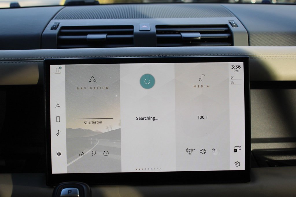 Used 2022 Land Rover Defender 110 X-Dynamic HSE image 22