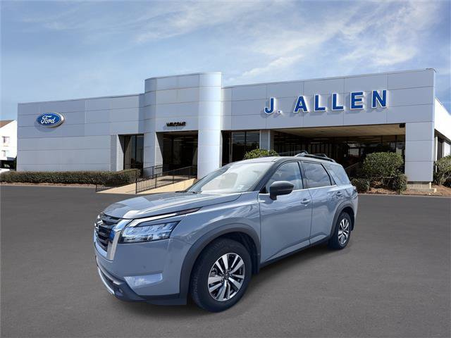Used 2022 Nissan Pathfinder SL FWD image 1